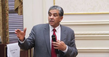 وزير البيئة يسلم محافظ الإسكندرية خطة الإدارة المتكاملة للمنطقة الساحلية بالإسكندرية