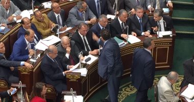 بالصور.. 6 وزراء يشاركون شريف إسماعيل حضور جلسة "الأسعار" فى البرلمان