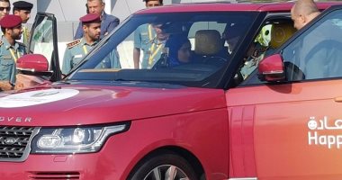 الإمارات تطلق دوريات سعادة بالشوارع لتوزيع مكافآت للملتزمين بقواعد المرور