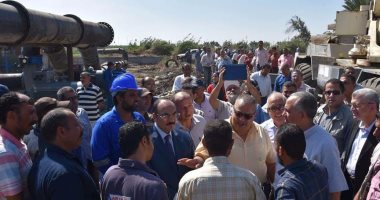 وزير الرى ومحافظ الإسكندرية يتفقدان مصرف القلعة شرق المحافظة