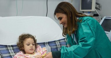 وزيرة التعاون الدولى تزور مستشفى الأطفال لمتابعة إنشاء العيادات الخارجية