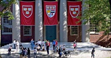رئيسة جامعة هارفارد تعتذر عن تعليقات بشأن "معاداة السامية"