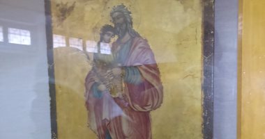 أيقونة "يوسف النجار يحمل المسيح" لوحة خشبية عمرها 3 قرون بمتحف كوم أوشيم