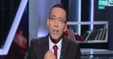 بالفيديو.. خالد صلاح معلقًا على الانتخابات الرئاسية الأمريكية: "خياران أحلاهما مر"