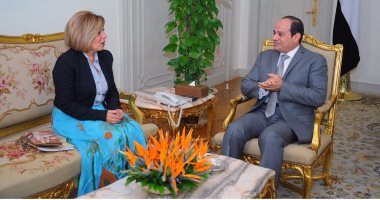 الرئيس السيسي يؤكد دعم مصر الكامل لترشيح مشيرة خطاب لـ"اليونسكو" 