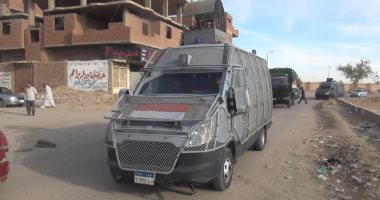 بالفيديو والصور.. مدير أمن السويس يقود دوريات أمنية مكبرة بشوارع المحافظة