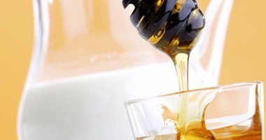 اللبن والعسل  عناصر طبيعية لعلاج الشعر المصبوغ 