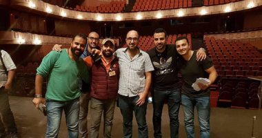 بالصور.. نايل سينما تضع اللمسات النهائية قبل افتتاح مهرجان القاهرة السينمائى