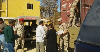 القوات المسلحة توزع 20 ألف كرتونة مدعمة على المواطنين فى بنى سويف