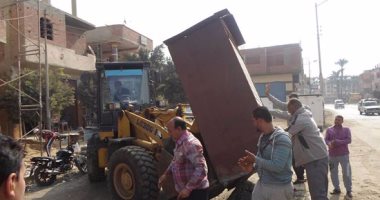 القاهرة : حملة  مكبرة بالسيدة زينب لإزالة المباني المخالفة ورفع الإشغالات