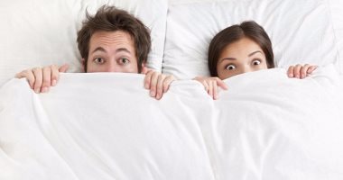 دراسة: نوم الأزواج فى سرير واحد يهددهم بالإصابة بالسكتة الدماغية