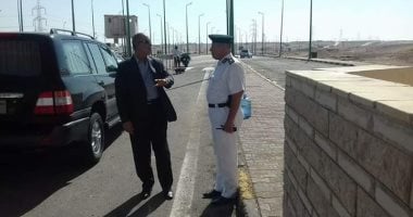 محافظ البحر الأحمر يتفقد الحالة الأمنية بكمين المطار بالغردقة