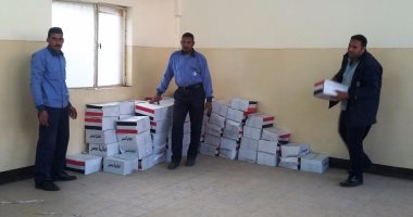  بالصور.. توزيع 5000 كرتونة "تحيا مصر" على عمال غزل المحلة