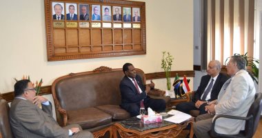  جامعة الإسكندرية تستقبل سفير تنزانيا بالقاهرة لبحث تبادل الخبرات العلمية