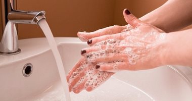 أطباء: غسل الأيدى يجب أن يستغرق 45 ثانية للتخلص من البكتيريا