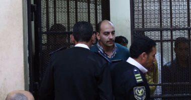 إيداع الضابط المتهم بقتل شيماء الصباغ بقفص الاتهام تمهيداً للحكم عليه