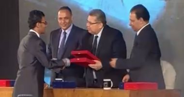 عبد الرحمن عمران يحصل على لقب "مخترع مصر الأول" بمسابقة "القاهرة تبتكر"