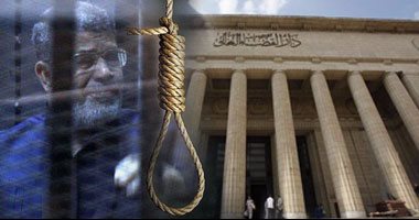 النقض تلغى أحكام الإعدام والمؤبد بحق مرسى و21 آخرين بقضية التخابر (تحديث)