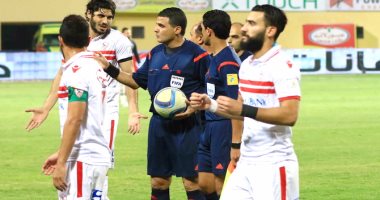 الحكم محمد فاروق يصل ملعب بتروسبورت لإدارة مباراة الزمالك والمقاصة