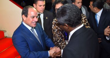 السيسى: مصر تضع السلم والأمن العربى والإفريقى على رأس أولوياتها