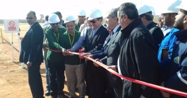 وزير البترول يفتتح خط أنابيب نقل وإنتاج الزيت من حقول بتروشهد لمحطة قارون
