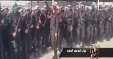 بالفيديو.. عمرو أديب يعرض فيديو للصاعقة القطرية.. ويعلق: "اوعى وشك"