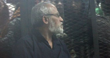 تأجيل محاكمة محمد بديع و36 آخرين بـ"غرفة عمليات رابعة" لجلسة 6 ديسمبر 