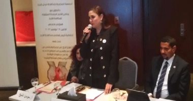 بالفيديو.. شيرين: لابسة أسود عشان رحيل الساحر وادعوا لـ"ماما كريمة مختار" 