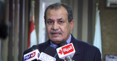 بالصور.. رئيس حى المقطم: استمرار حملة التبرع لصندوق تحيا مصر حتى الاثنين المقبل