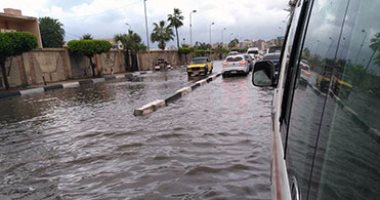 بالصور.. مياه الأمطار تغرق منطقة طوسون شرق الإسكندرية