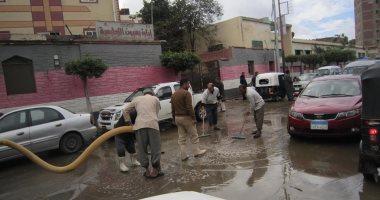 بالفيديو والصور. رؤساء المدن يتابعون أعمال شفط المياه من الشوارع الرئيسية