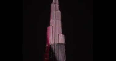 برج خليفة يتزين بعلم الإمارات احتفالا بالعيد الوطنى ويوم الشهيد