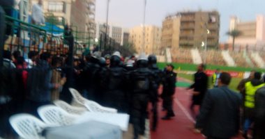 الأمن يفرض حراسة مشددة على حكم مباراة طنطا والطلائع