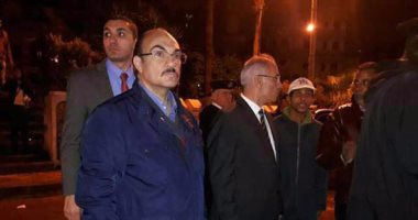 محافظ الاسكندرية ومدير الأمن يتابعا حالة الشوارع وتصريف مياه اﻷمطار ليلا