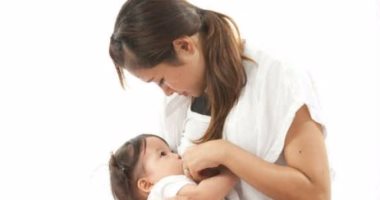 للأمهات الجديدة.. 3 علامات تظهر فى الثدى خلال الرضاعة الطبيعية