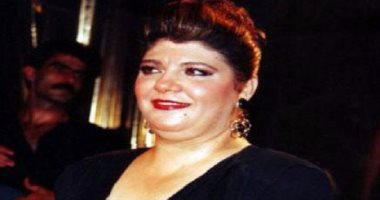 وفاة المغنية اللبنانية منى مرعشلى عن عمر يناهز الـ58 عاما