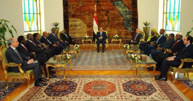 السيسى يطلب "حلا توافقيا" للاتفاق الإطارى لـ"حوض النيل"..ويؤكد: لا نتآمر