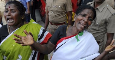 بالصور.. جنازة مهيبة للنجمة الهندية وزعيمة المعارضة جايارام جايالاليثا