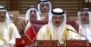 ولى عهد أبو ظبى يستقبل ملك البحرين لبحث أزمة قطر