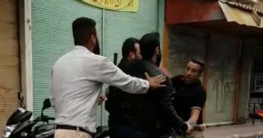 ردود أفعال غاضبة بإيران بعد تعدى بلدية الأهواز على بائعة "بالصاعق الكهربى"