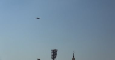 بالصور.. طائرات هليكوبتر تحلق فى سماء السويس لتأمين المنشآت الحيوية