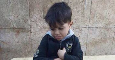 مواطن يشارك بصورة لطفل عثر عليه بالمطرية ومتواجد بجمعية أولادى بالمعادى