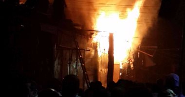 السيطرة على حريق بسوق الشلاتين التجارى بعد التهام النيران محتويات 4 محلات