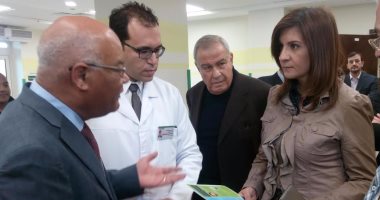 بالصور.. وزيرة الهجرة وكبار أطباء السرطان يتفقدون مستشفى أورام الأقصر