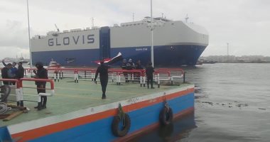 بالفيديو والصور..عبور 4 سفن في التشغيل التجريبي الثاني لكوبرى بورسعيد