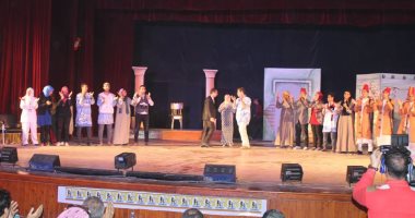 المهرجان المسرحى السادس بجامعة أسيوط يمنح المشاركين 5% من أعمال السنة