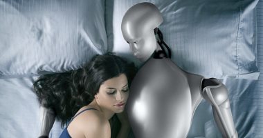 استطلاع رأى: نصف الأمريكيين يتوقعون ممارسة الجنس مع الروبوت بعد 50 عامًا