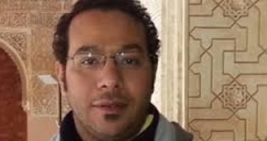 سؤال للمترجم أحمد عبد اللطيف لأصدقائه على "فيس بوك" يكشف ثراء اللغة العربية