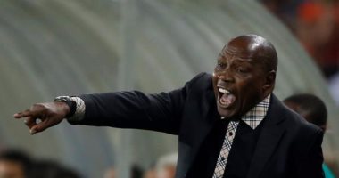إقالة مدرب جنوب إفريقيا بسبب إهانة رئيس الاتحاد