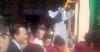 أشرف الشيحى يشعل شعلة احتفالية العيد الأربعين لجامعة المنوفية